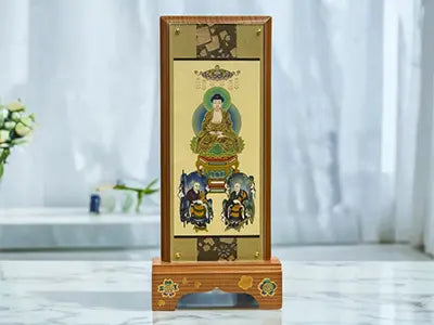 曹洞宗大本山・永平寺に「極上品 スタンド型掛軸〈曹洞宗三尊仏〉」を納品いたしました